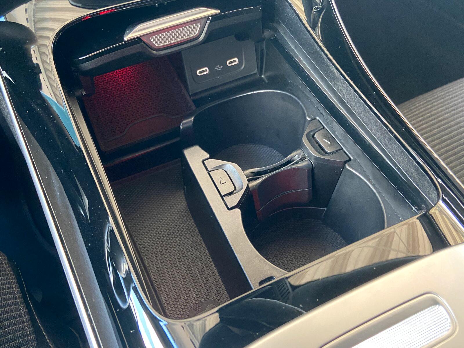 Mercedes-Benz C 180 T Avantgarde+AHK+Standhzg+RüKa+CarPlay+LED