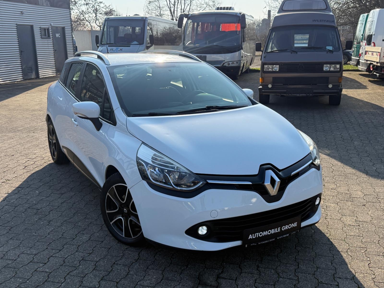 Renault Clio 2015 — interior