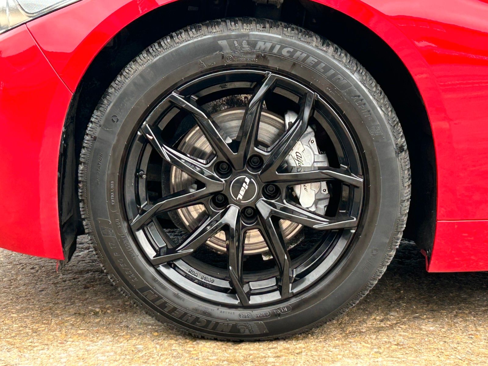 Fahrzeugabbildung Alfa Romeo Giulia 2.0T AT8 Super Bi-Xen Kam Mirror Leder BT