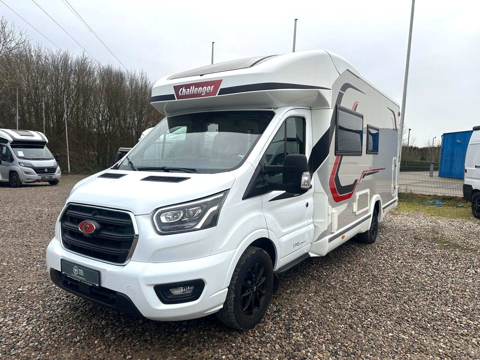 Challenger Teilintegriert Graphite Edition 380 4-Tonnen