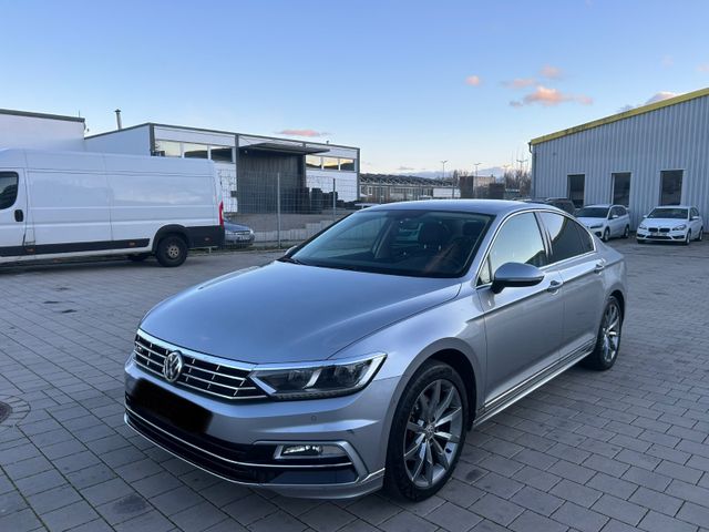 Volkswagen Passat Lim.*R-LINE*DSG7*VIRTUAL-TACHO*XENON*VOLL