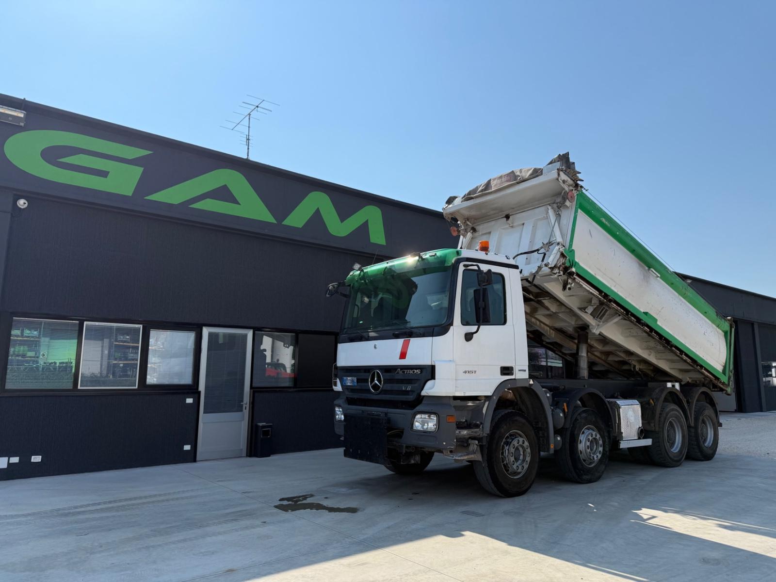 Mercedes-Benz Actros 4151K V8 Kipper 20cbm 8x4 40Ton Euro5