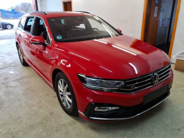 Volkswagen Passat R-Line Business ACC AHK Navi dig.Cockpit