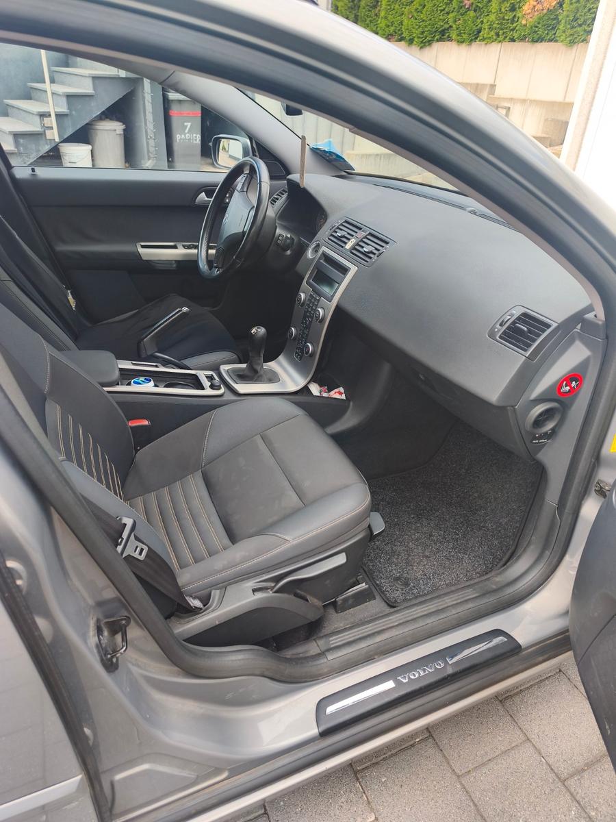 Volvo V50 2.0D Tüv bis 4/28