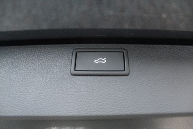 Volkswagen T6.1 Multivan Generation SIX DSG wie Highline