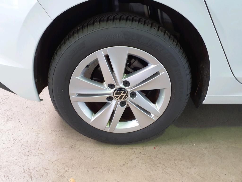 Volkswagen Golf Life 1.5 TSI RFK*PDC*Tempo*Klima*NAV*SH