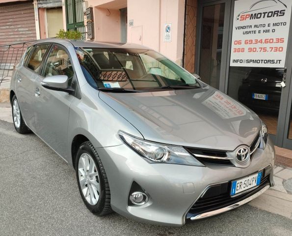 Toyota Auris 1.4 D-4D Active