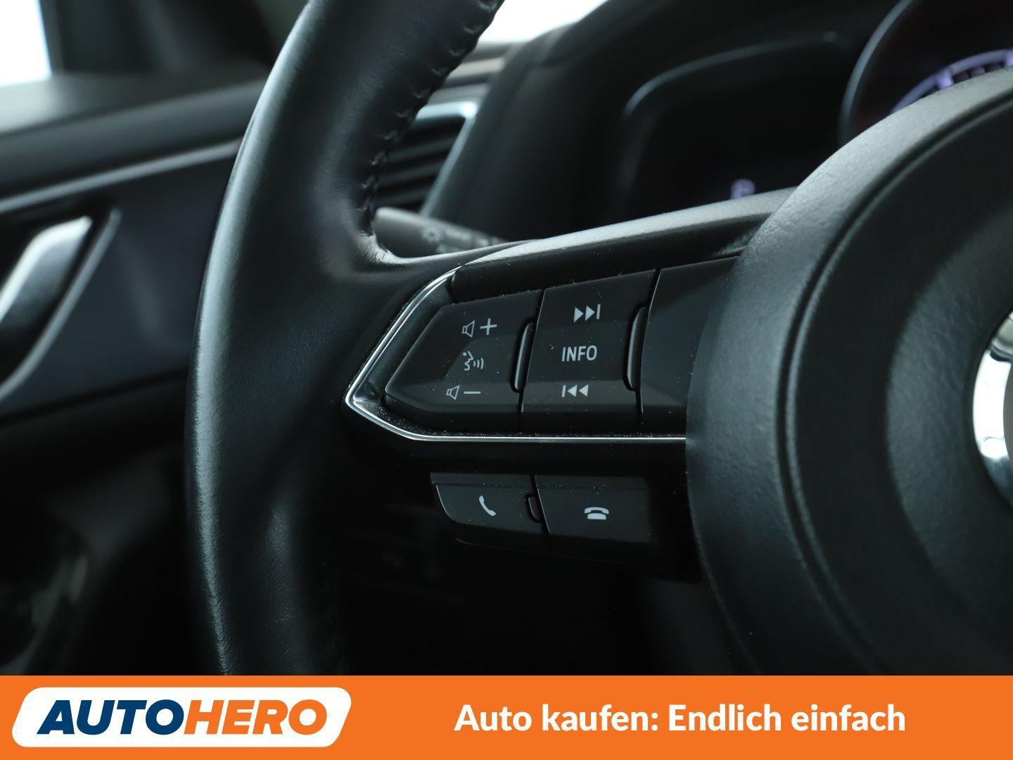 Mazda 3 2.0 Sports-Line Aut.*NAVI*HEAD-UP*LED*TEMPO*