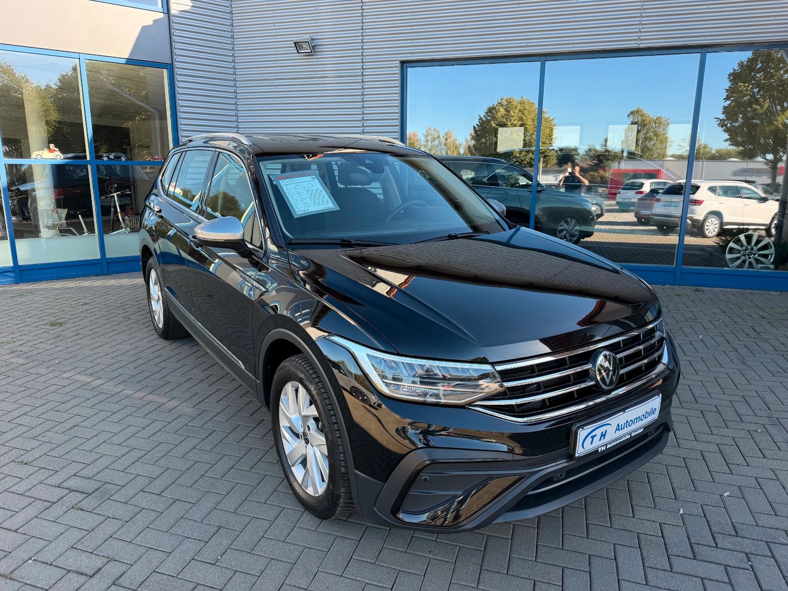 Volkswagen Tiguan Allspace Life/7 Sitzer/Virtual/AHK