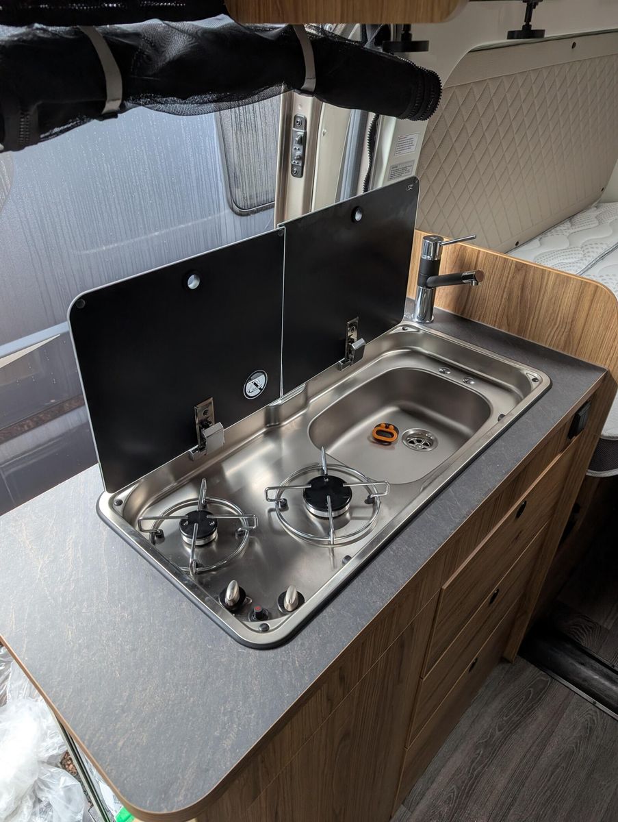 Fahrzeugabbildung Karmann Dexter 4x4 DE 570 AW Klima, RückfahrCAM, AHK