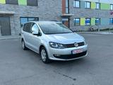 Volkswagen Sharan 2.0TDI 140ps DSG Trendline BMT *Tüv02/27* - Volkswagen Sharan: TDI 140