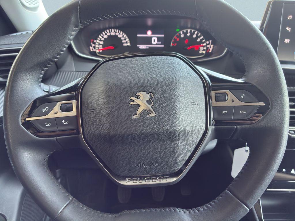 Peugeot 2008 PureTech 130 Allure