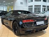 Audi R8 5.2 FSI RWS *LED*ADVANCED/KEY*B&O*ViRTUAL* - mit Benzin-Antrieb: Schwarz, Sitzheizung, Cabrio