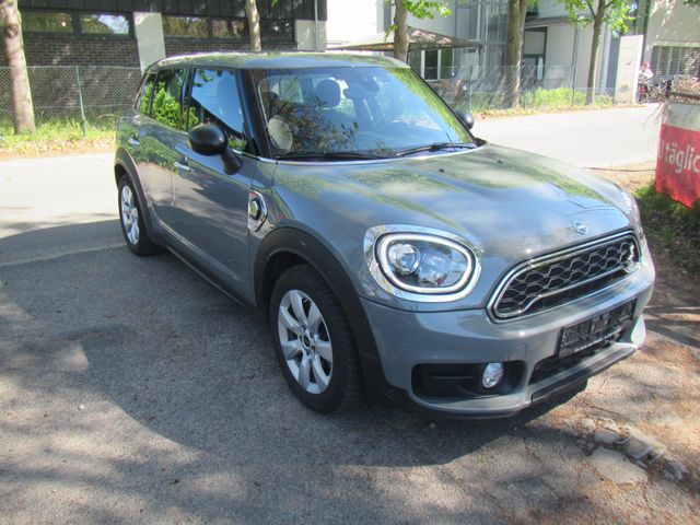 MINI Cooper SE Countryman ALL4 Navi LED PDC Hybrid