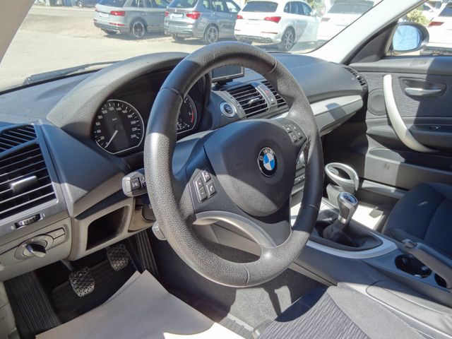 Fahrzeugabbildung BMW 118d/1.Hand/Xenon/SitzH/PDC/Voll BMW Service/