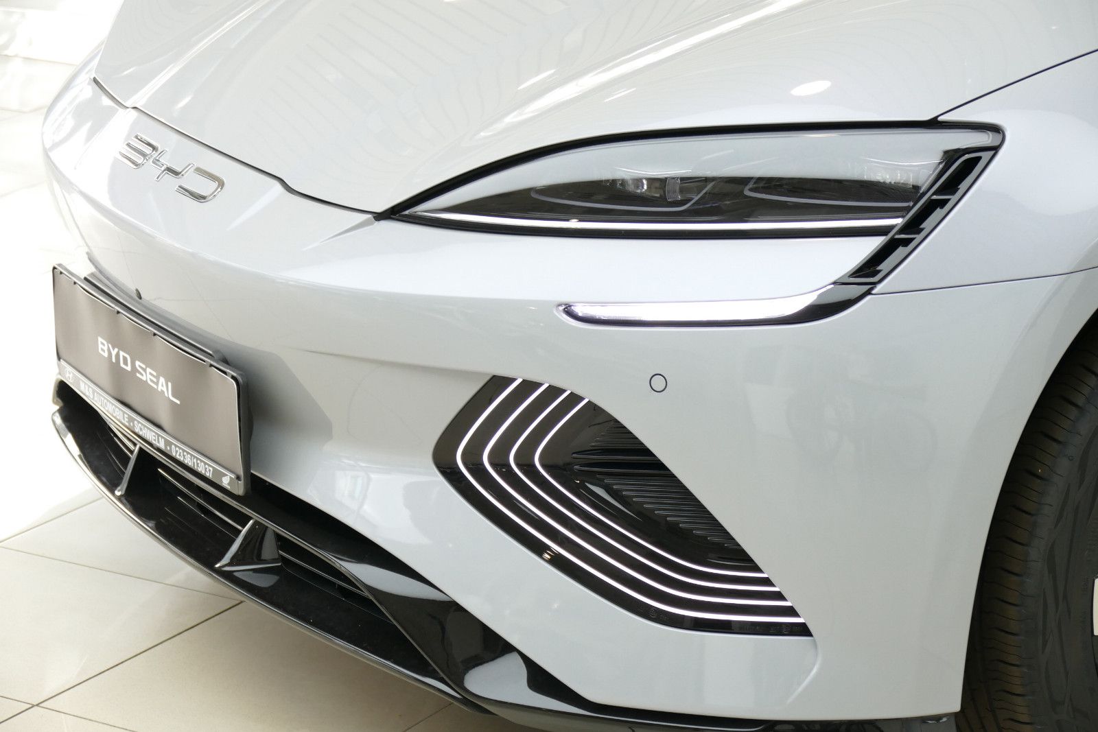 BYD SEAL
