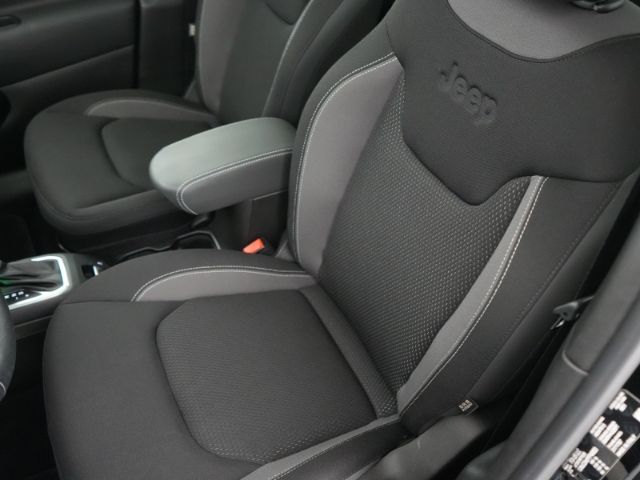 Renegade LIMITED MHEV DCT+NAVI+RÜCKFAHRKAMERA+PA