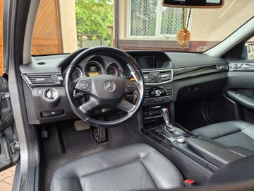 Mercedes E 250 - 4