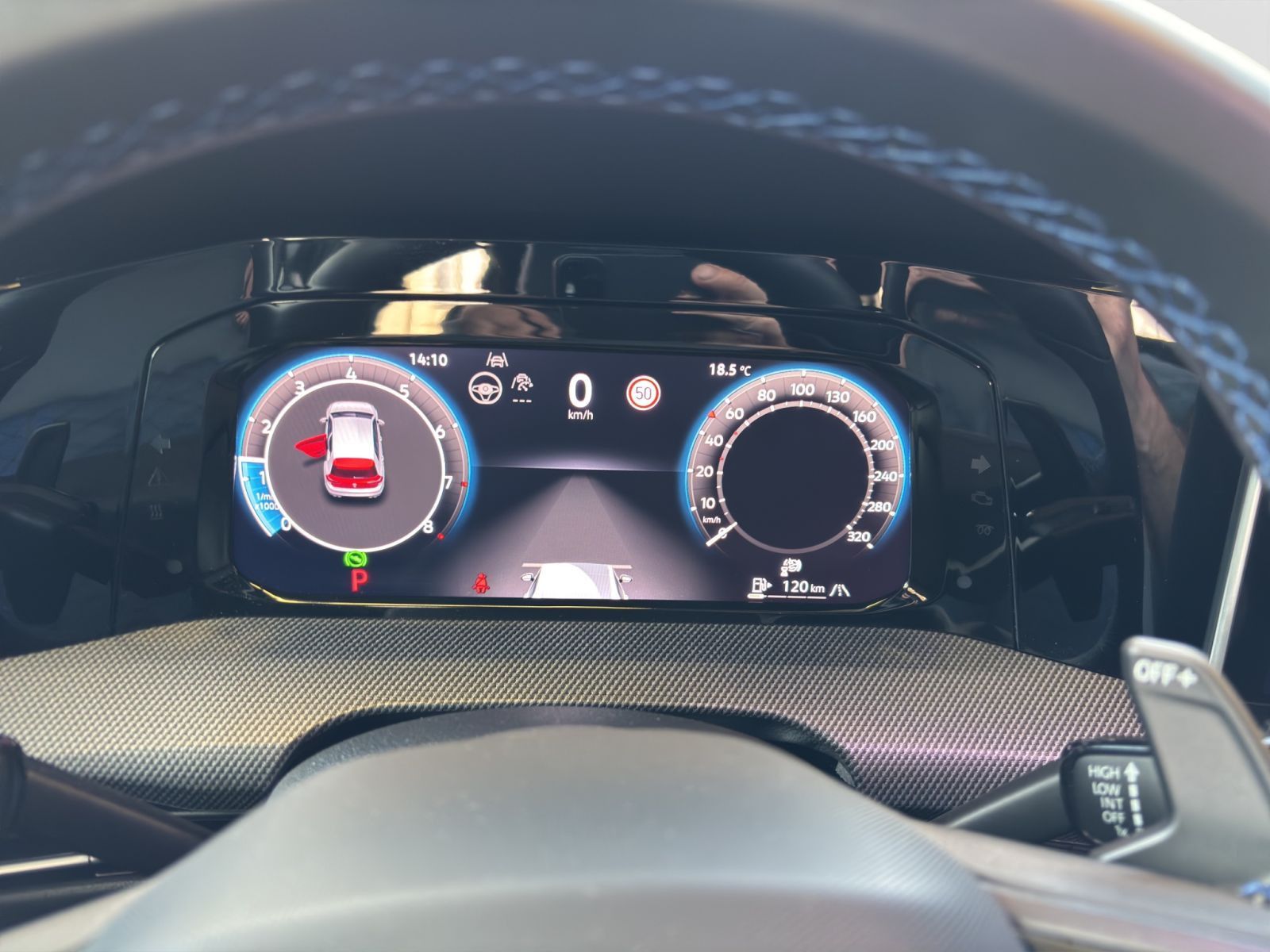 Volkswagen Golf VIII R Pano BlackStyle Harman Head-UP foto 12