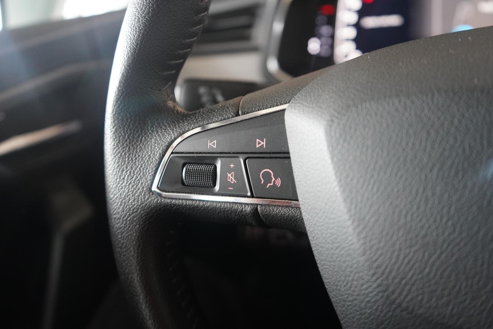 Seat Ibiza 1.0 TSI DSG Navi Beats ACC Sitzheizung