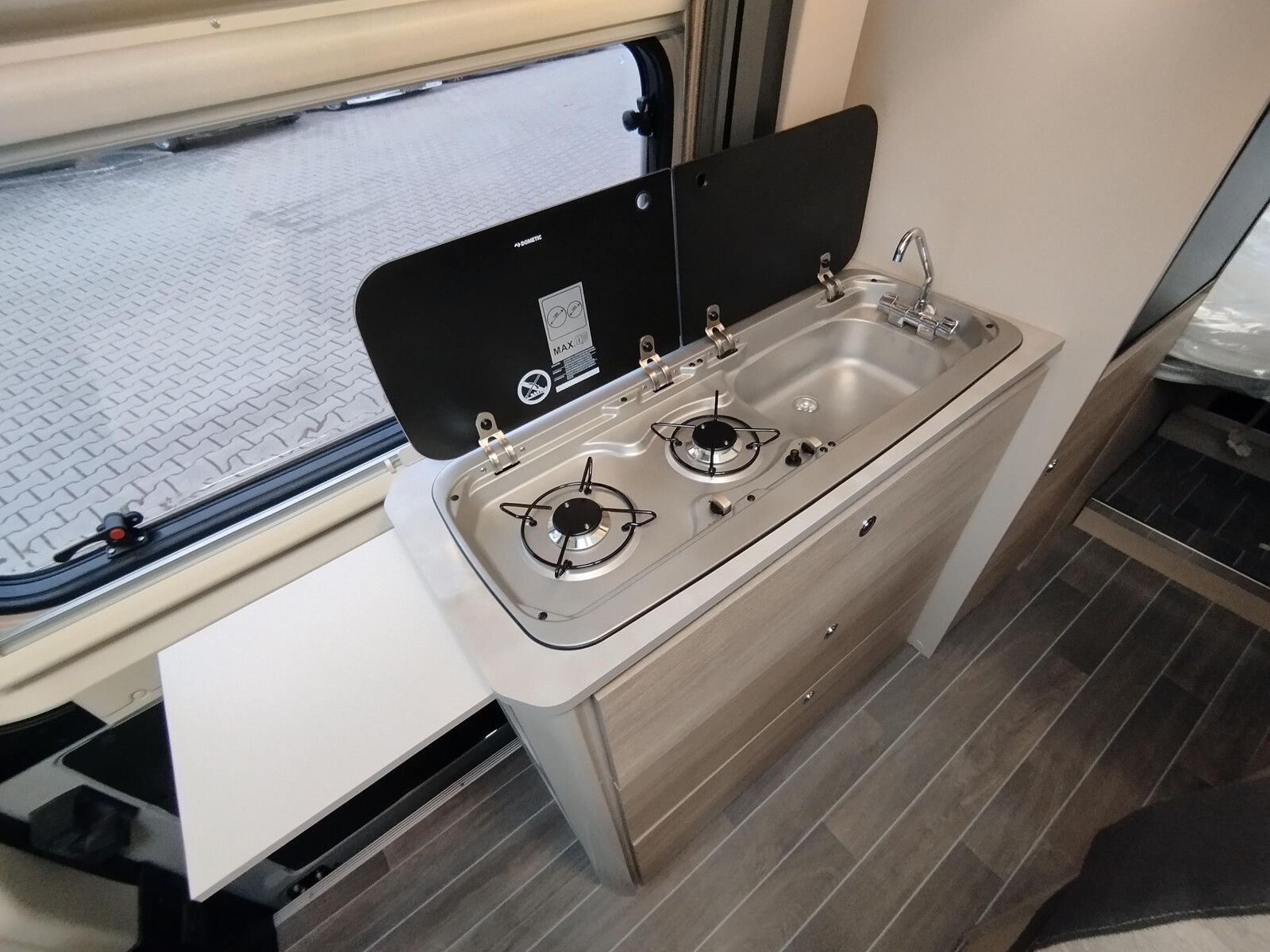 Fahrzeugabbildung Forster Vantasy FV636EB Fahrassistenz Paket
