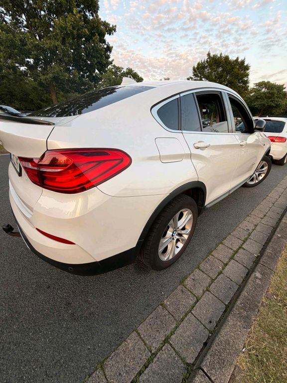 Image of BMW X4