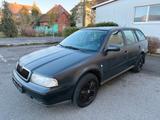 Skoda Oktavia 1.6 SR 04/27 TÜV - Skoda Octavia aus 2000: Kombi
