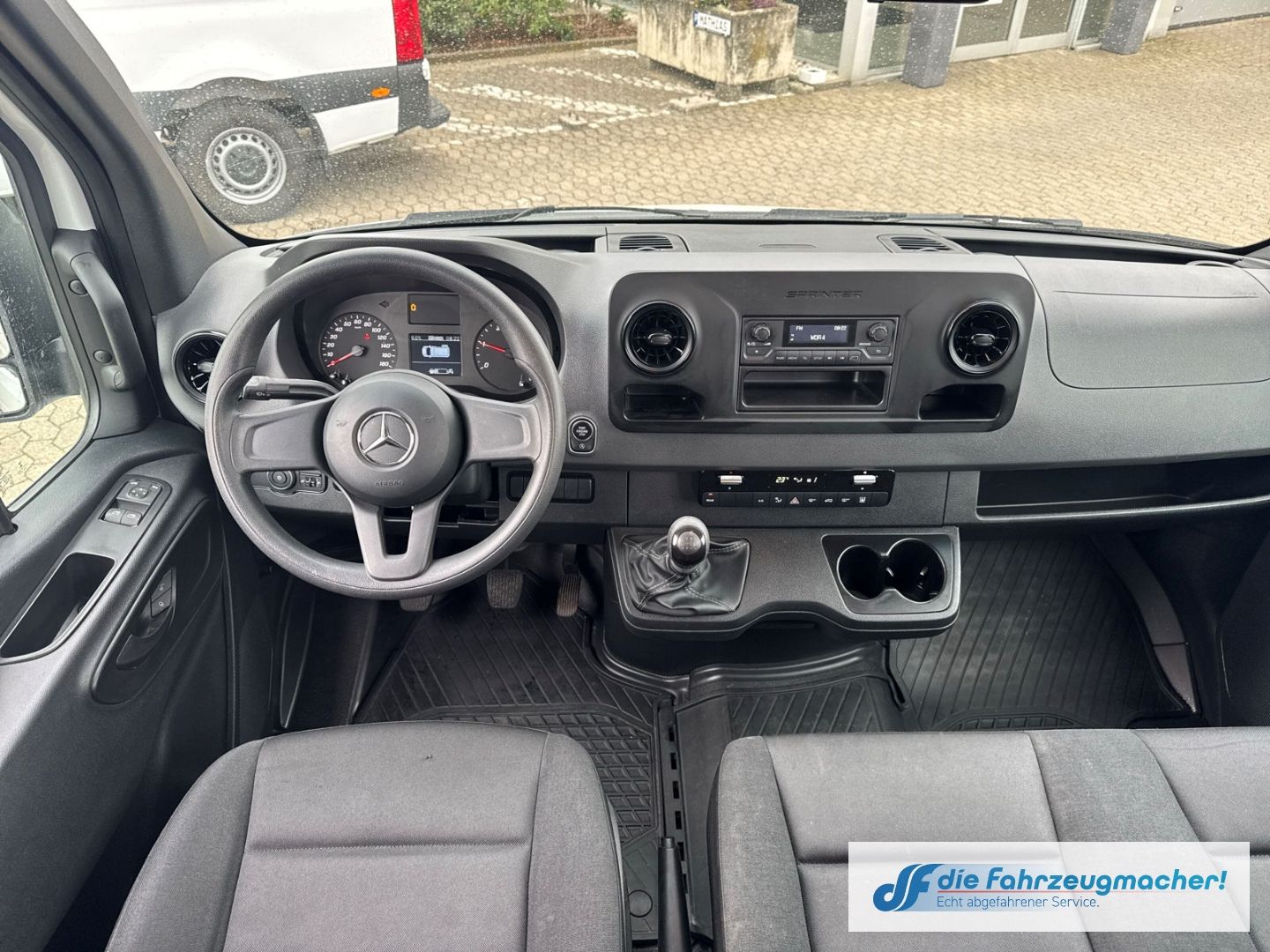 Fahrzeugabbildung Mercedes-Benz Sprinter III Tourer RWD AWD 311 CDI L2 DAB Tel.