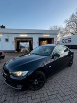 BMW 320i - Coupé - Panorama - M-Paket - BMW 320 aus 2009: Coupe