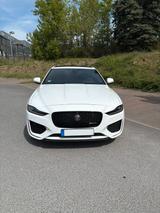 Jaguar XE P300 R-DYNAMIC HSE AWD *VOLL* - Jaguar: X300