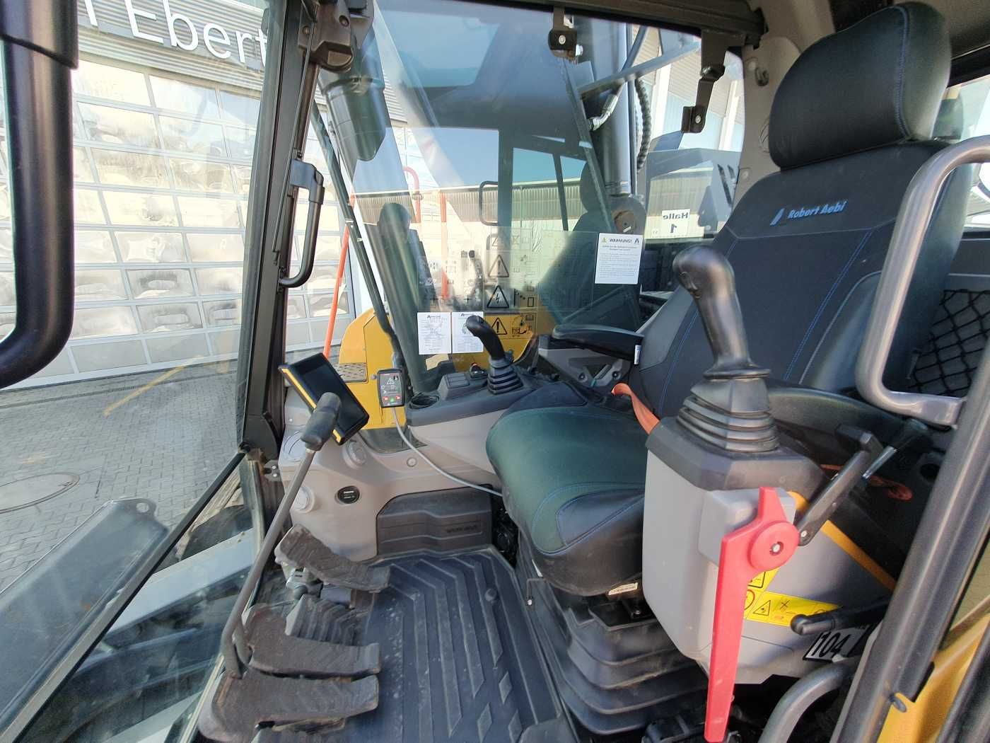 Fahrzeugabbildung Volvo ECR 355E NL / nur 534h! / HS25 / Schild / 1x TL