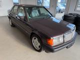 Mercedes-Benz 190 E 2,0  TÜV und H Kennzeichen  - Mercedes-Benz 190 mit Benzin-Antrieb: Limousine, 2.0
