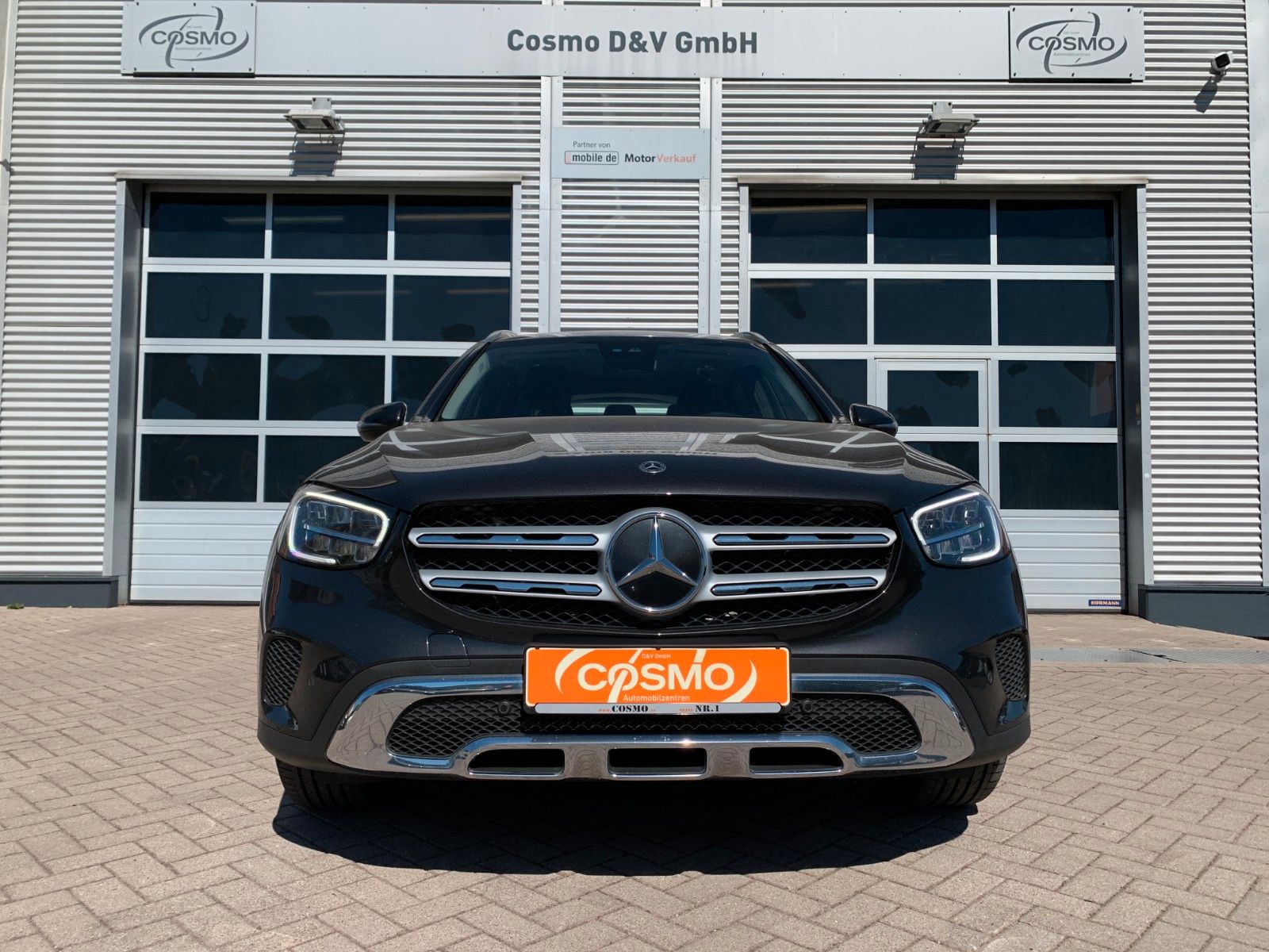 Mercedes-Benz GLC 300e 4Matic Exclusive Luft AHK Leder Keyless foto 2