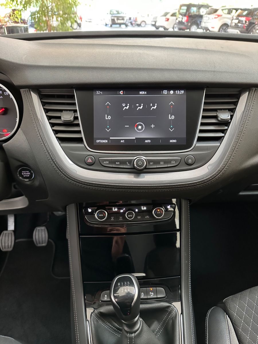 Fahrzeugabbildung Opel Grandland X *INNOVATION*Klima*Navi*AHK*