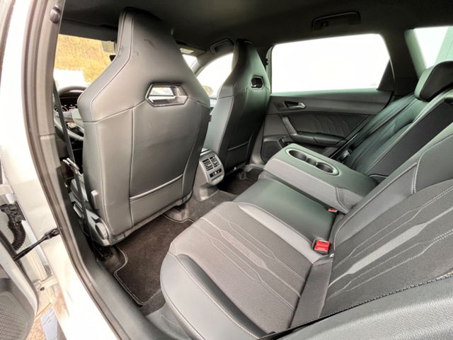 Leon Sportstourer VZ 2.0TSI DSG*AHK+BEATS+ACC*