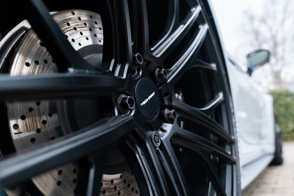 ANDERE Techart T Sport R/ SCHALTER/ 505 PS/ MATT CARBON ANDERE Techart T Sport R/ SCHALTER/ 505 PS/ MATT CARBON