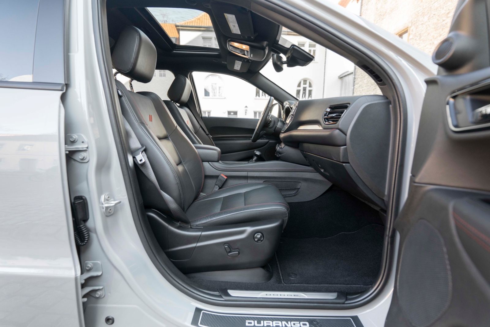 Fahrzeugabbildung Dodge 5.7L R/T AWD SRT Paket ACC AHH LPG TOTW PDC KAM