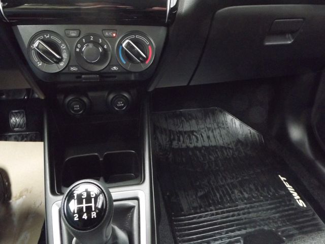 Swift Basic*Kamera*SHZ*ACC*Klima*