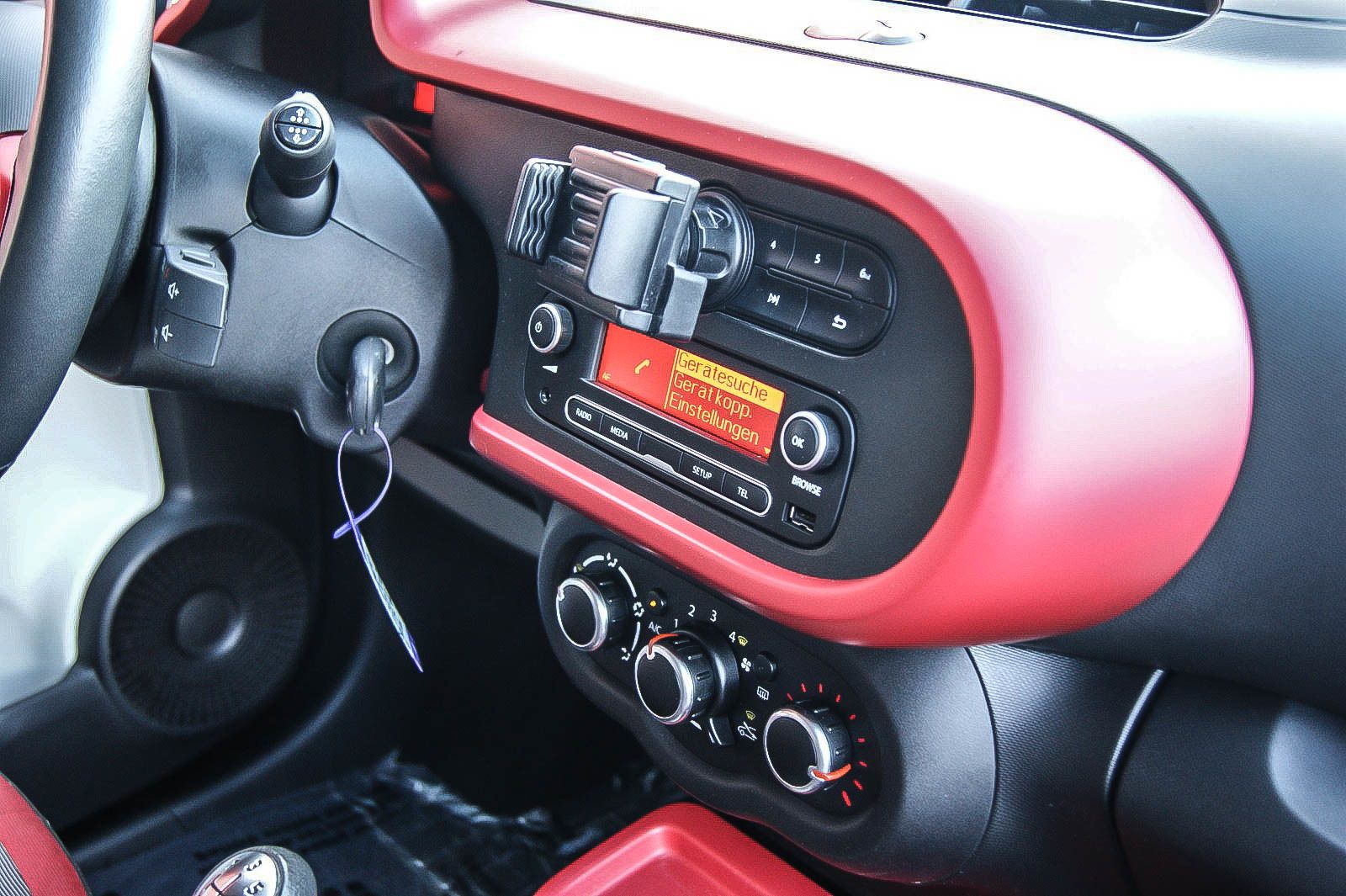 Fahrzeugabbildung Renault Twingo Dynamique 1.0 FALTDACH PDC SIHZG TEMPOMAT