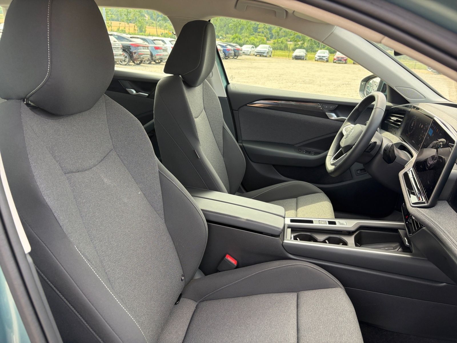Volkswagen Passat Var. eHybrid Navi LED Kamera CCS foto 18