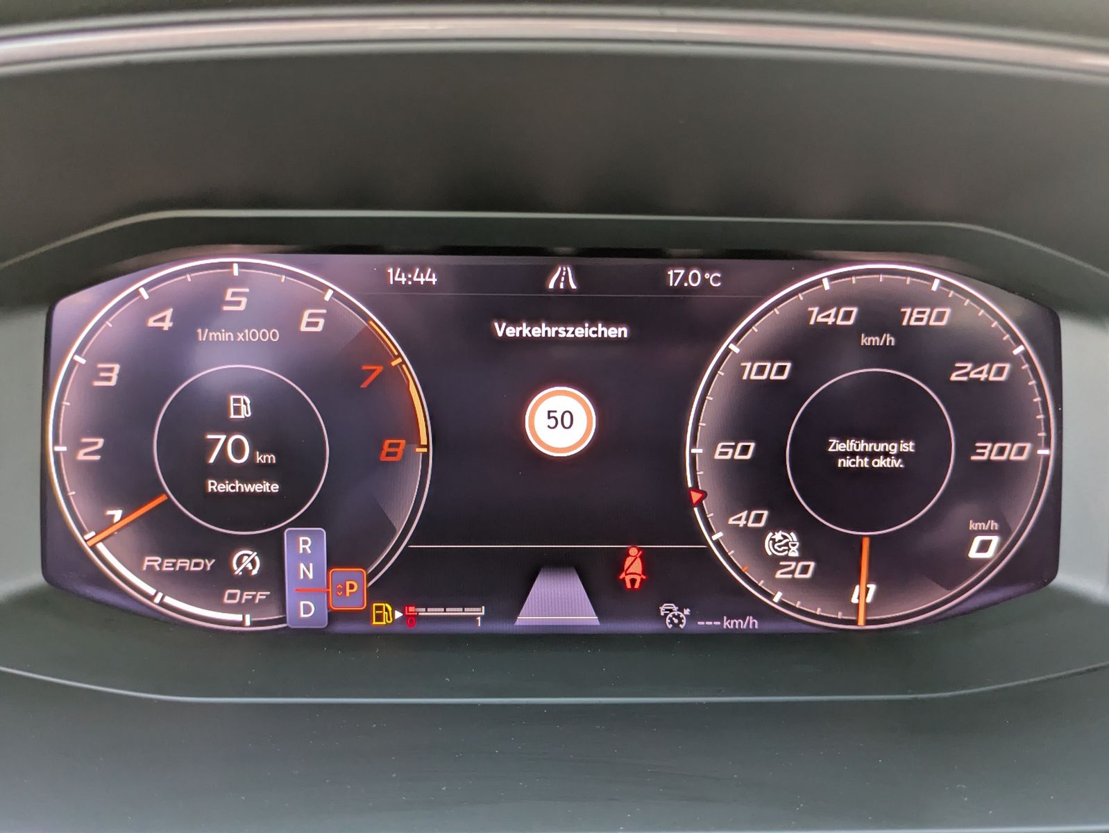 Fahrzeugabbildung CUPRA Leon 1.5 eTSI DSG MATRIX-LED*ACC*APP*KAMERA*18"