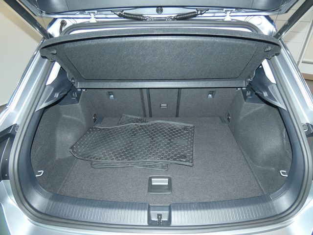 T-Roc Style 1.5 TSI DSG ACC RFK PANO IQLIGHT AHK