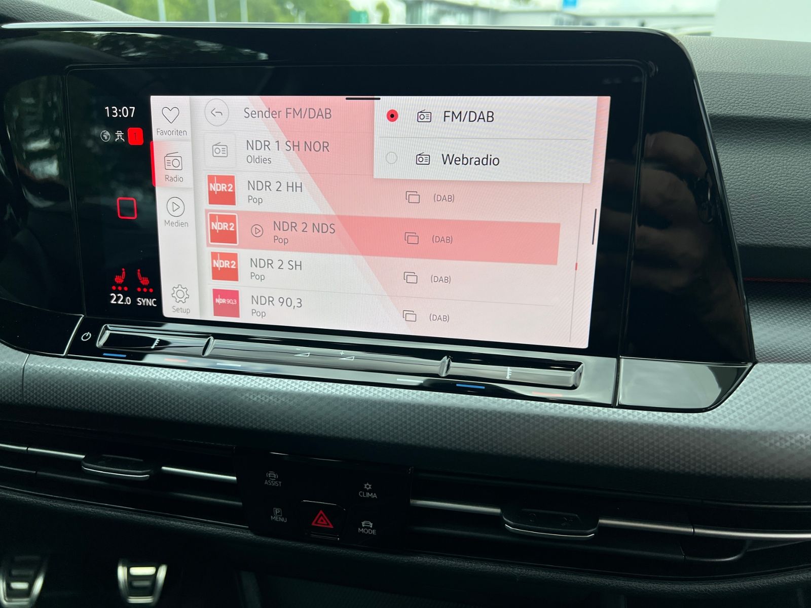 Fahrzeugabbildung Volkswagen Golf VIII Active 1.5 TSI OPF *Garantie, IQ-Drive