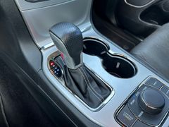 Fahrzeugabbildung Jeep Grand Cherokee 6.4 SRT Autom Pano Navi ACC dt.Fz