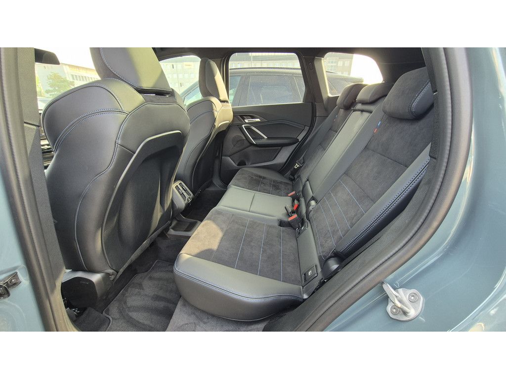 BMW X1 sDrive 18i M-Sport AHK PANO KAM LED NAVI SHZG foto 14