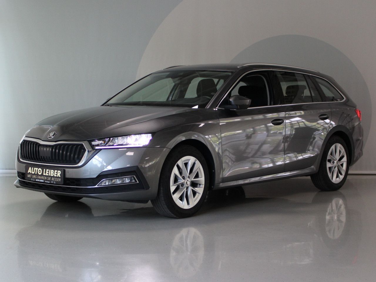 Fahrzeugabbildung SKODA Octavia Combi 1.5 TSI mHEV Style HUD/ACC/Navi
