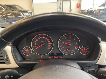 BMW 320 d xDrive *TÜV-NEU*SZHZ*PDC*LIMITER*NOTRUFSYS