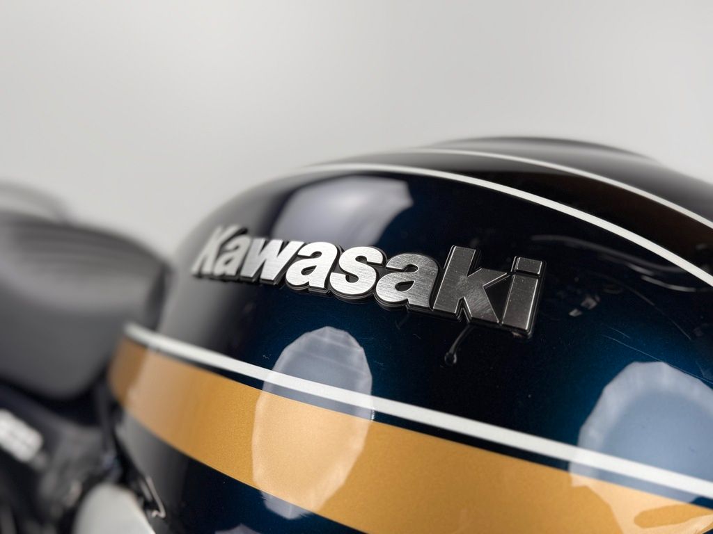 Fahrzeugabbildung Kawasaki Z900 RS *NEUWERTIG