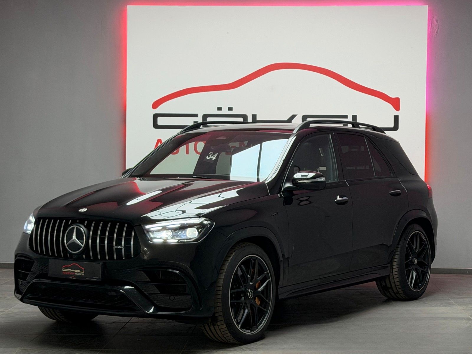 MERCEDES-BENZ GLE 63S AMG 4-Matic *Keramik*StHz*Pano*HuD*Night
