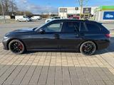 BMW 320d Touring Automatik >  VOLL > UPE: 71420 Euro - BMW: E71